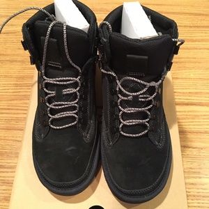 NEW Men's UGG Highland Hiker Size 7